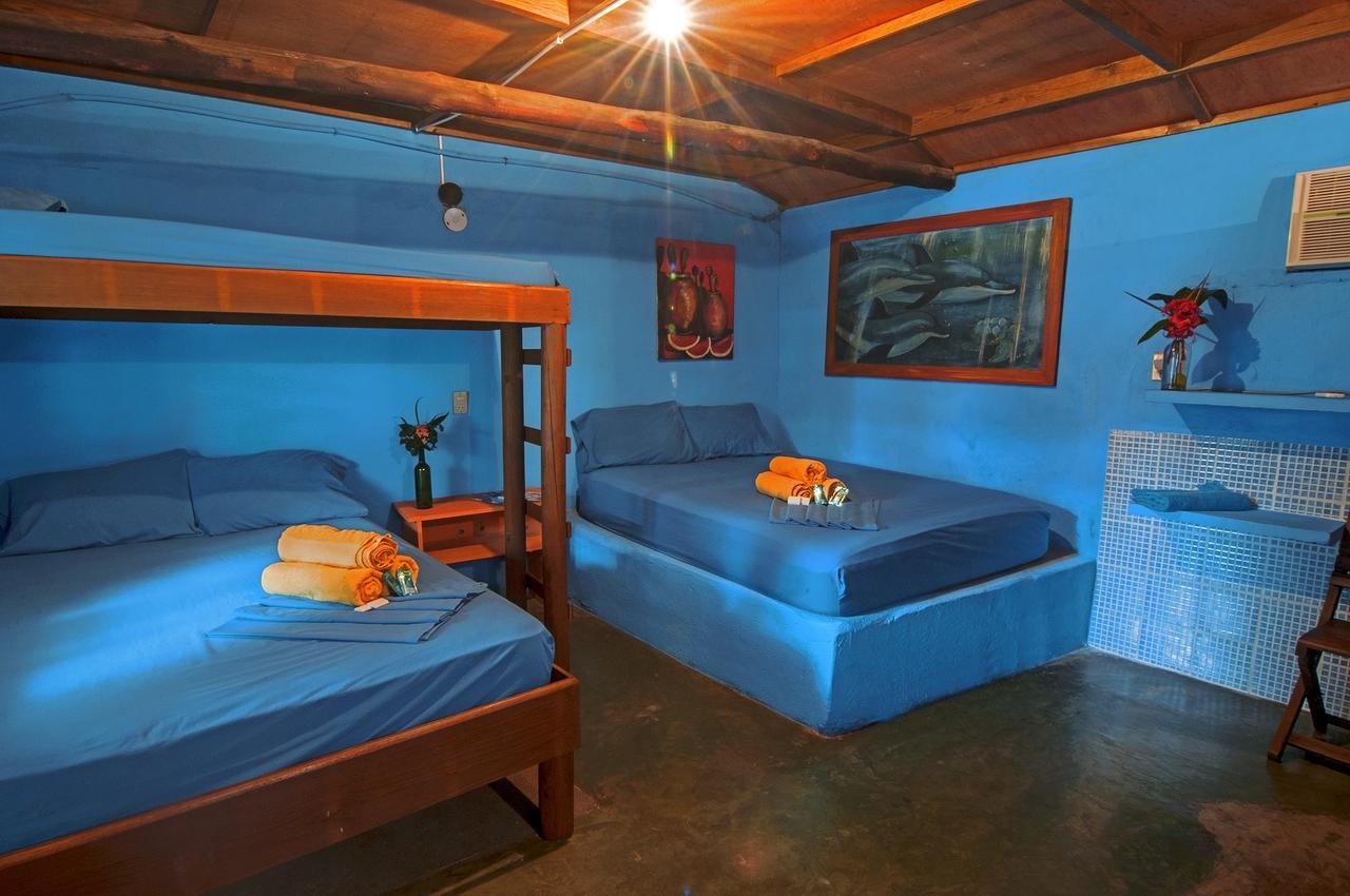 Hotel El Delfin Monterrico Kültér fotó