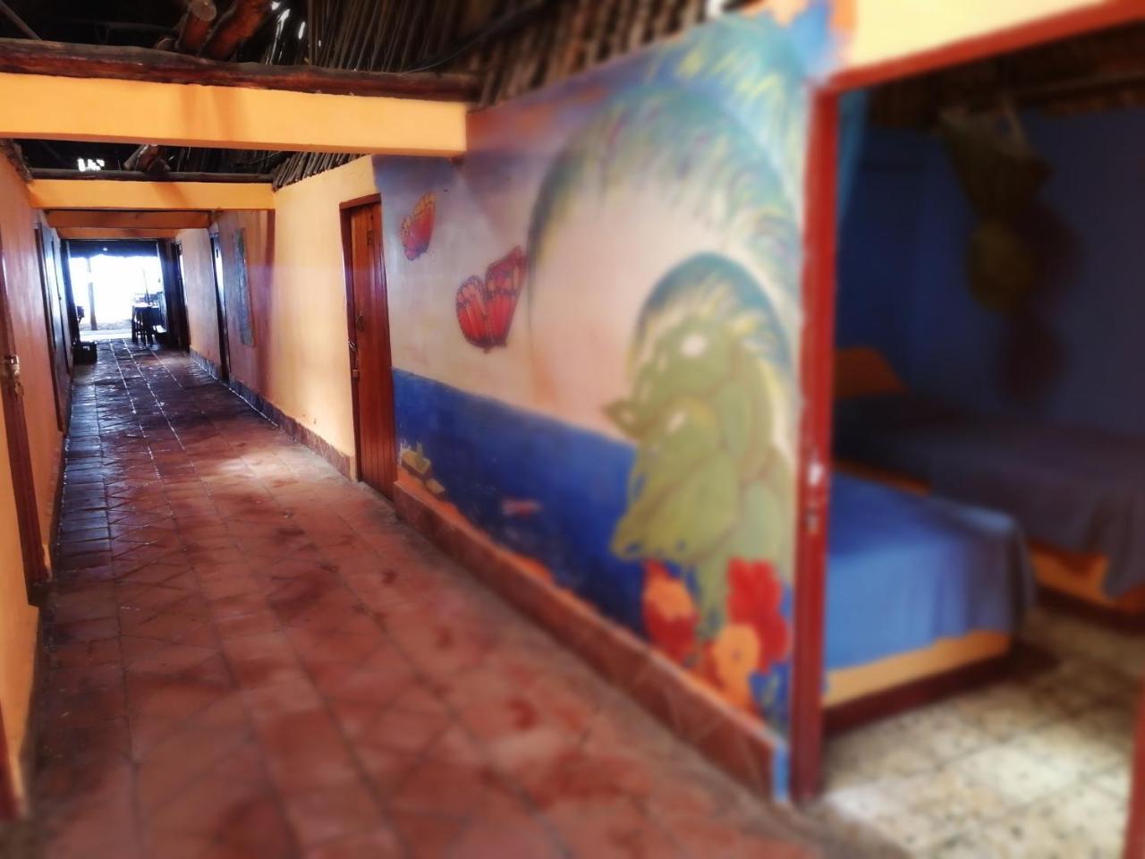 Hotel El Delfin Monterrico Kültér fotó